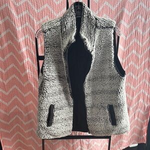 Reversible Vest - Grey Sherpa and Quilted Black